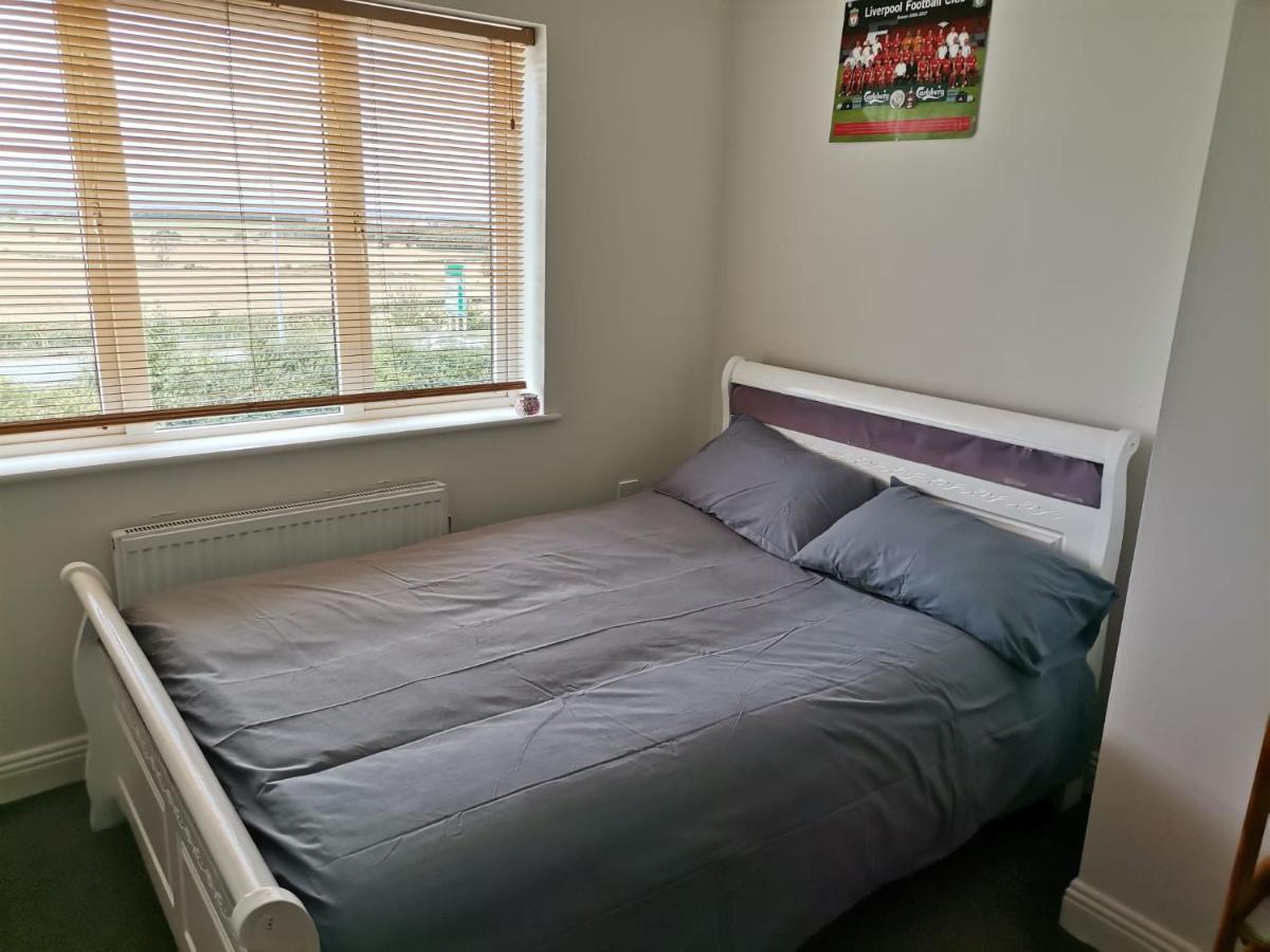 Bright And Cozy Room With Double Bed, Private Bathroom Not Ensuite, Breakfast To Go Dublin Exterior photo